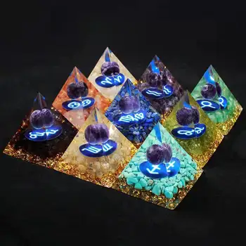 Kristallid Kivi Orgone Cosplay Püramiid Looduslik Ametüst Lahe Populaarne Laua Kaunistamiseks Mood Ornament Xmas Party Prop Kingitus